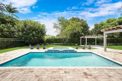 10302 SW 119th Street Miami FL 33176