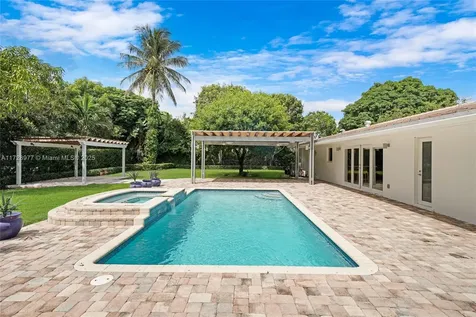 10302 SW 119th Street Miami FL 33176