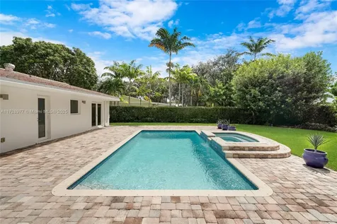10302 SW 119th Street Miami FL 33176