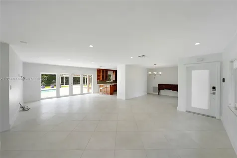 10302 SW 119th Street Miami FL 33176