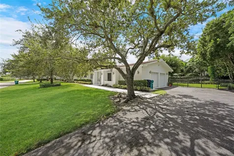 10302 SW 119th Street Miami FL 33176