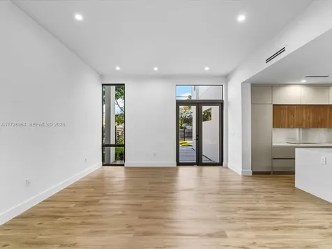 2285 SW 17th Terrace Miami FL 33145