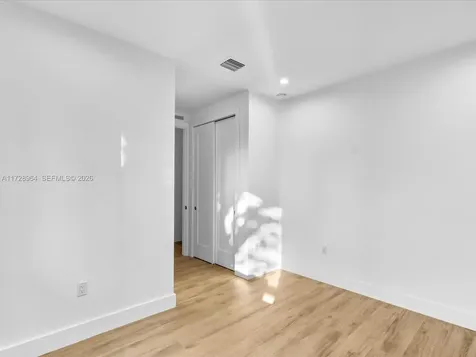 2285 SW 17th Terrace Miami FL 33145
