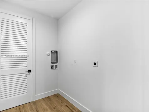 2285 SW 17th Terrace Miami FL 33145