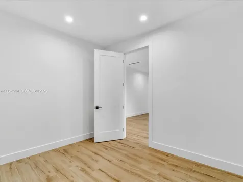 2285 SW 17th Terrace Miami FL 33145