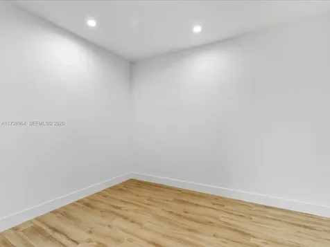 2285 SW 17th Terrace Miami FL 33145