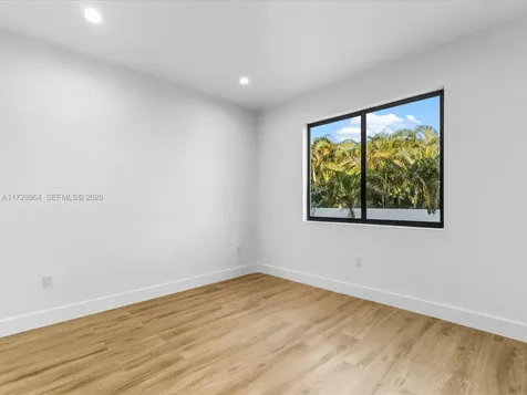2285 SW 17th Terrace Miami FL 33145