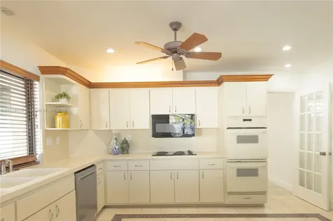 8491 Gatehouse Road Plantation FL 33324