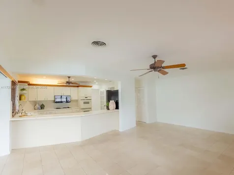 8491 Gatehouse Road Plantation FL 33324