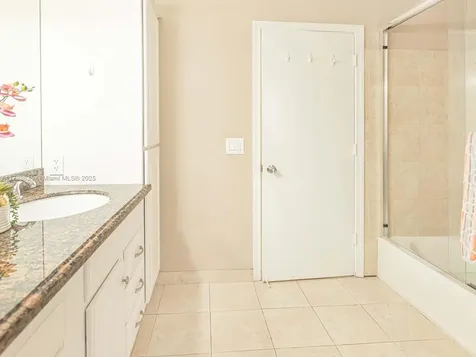 8491 Gatehouse Road Plantation FL 33324