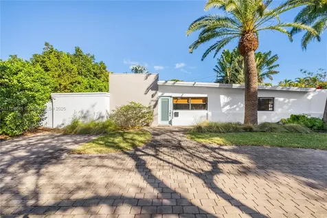 1965 Alamanda Drive North Miami FL 33181