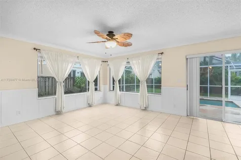 10024 NW 5th Street Plantation FL 33324