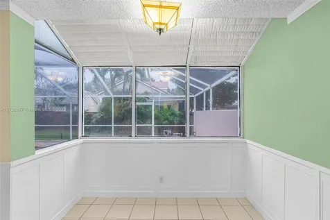 10024 NW 5th Street Plantation FL 33324