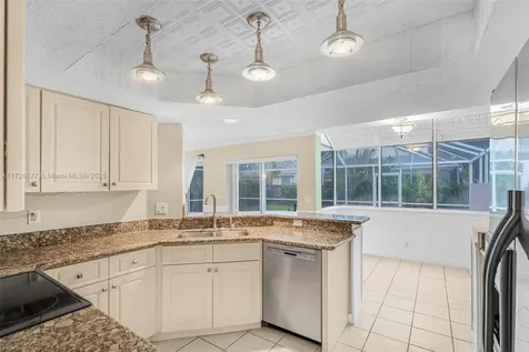 10024 NW 5th Street Plantation FL 33324