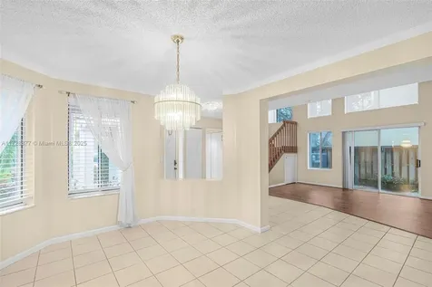 10024 NW 5th Street Plantation FL 33324