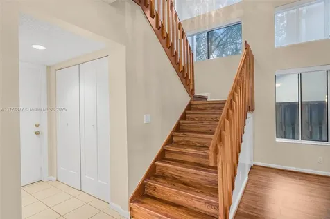 10024 NW 5th Street Plantation FL 33324