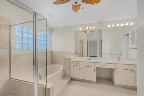 10024 NW 5th Street Plantation FL 33324