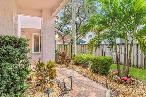 10024 NW 5th Street Plantation FL 33324
