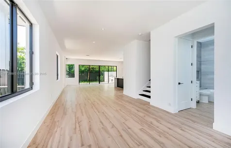 6650 SW 84th Street Miami FL 33143