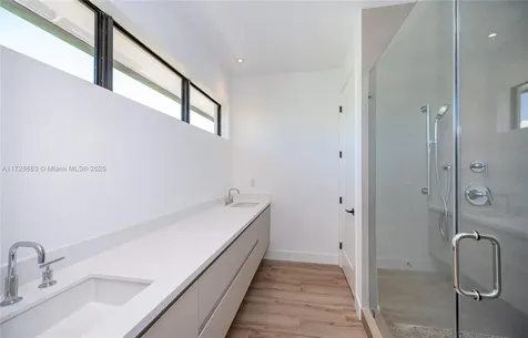 6650 SW 84th Street Miami FL 33143