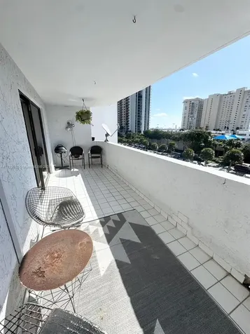 1650 NE 115th Street Miami FL 33181