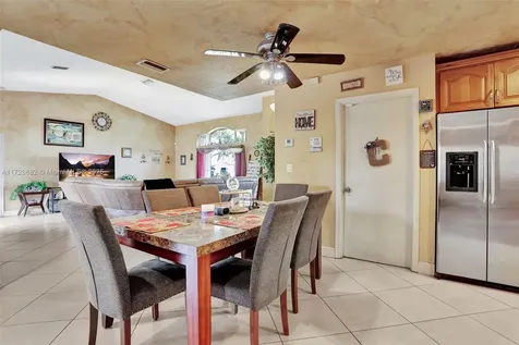9814 NW 28th Place Coral Springs FL 33065