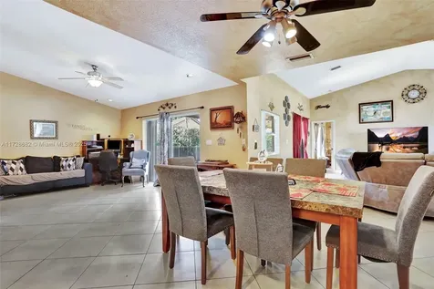 9814 NW 28th Place Coral Springs FL 33065