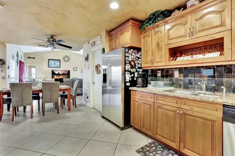 9814 NW 28th Place Coral Springs FL 33065