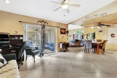 9814 NW 28th Place Coral Springs FL 33065