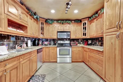 9814 NW 28th Place Coral Springs FL 33065