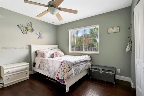 9814 NW 28th Place Coral Springs FL 33065