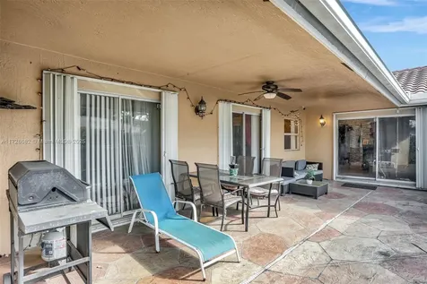 9814 NW 28th Place Coral Springs FL 33065