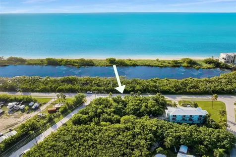300 Coco Plum Marathon FL 33050