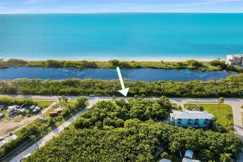 300 Coco Plum Marathon FL 33050