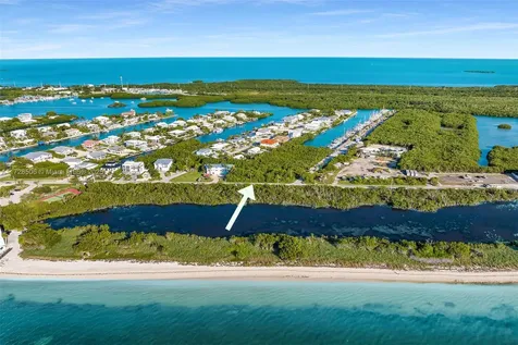 300 Coco Plum Marathon FL 33050