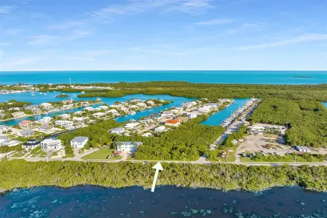 300 Coco Plum Marathon FL 33050