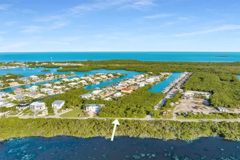 300 Coco Plum Marathon FL 33050