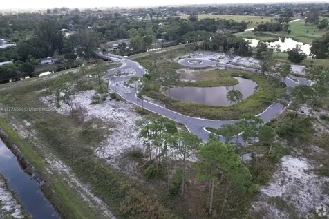 6000 Canal Drive #13 Lake Worth FL 33463