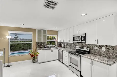 9793 NW 29th Terrace Doral FL 33172