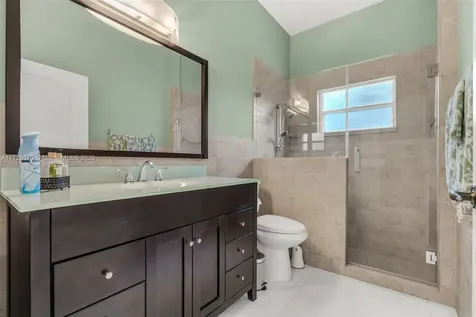 9793 NW 29th Terrace Doral FL 33172