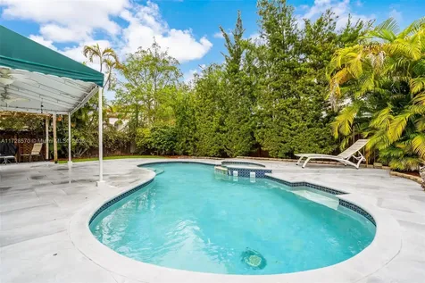 9793 NW 29th Terrace Doral FL 33172