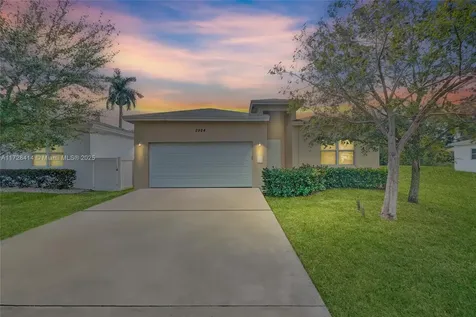 2924 Lincoln Street Hollywood FL 33020