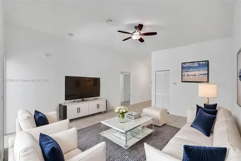 2924 Lincoln Street Hollywood FL 33020
