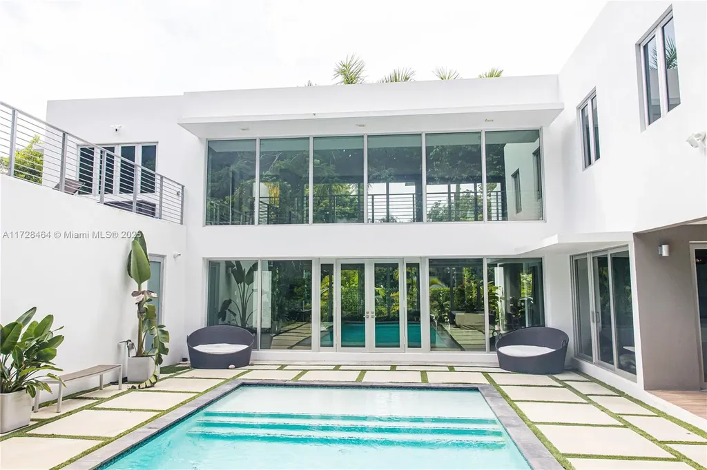 6790 SW 72 Street South Miami FL 33143