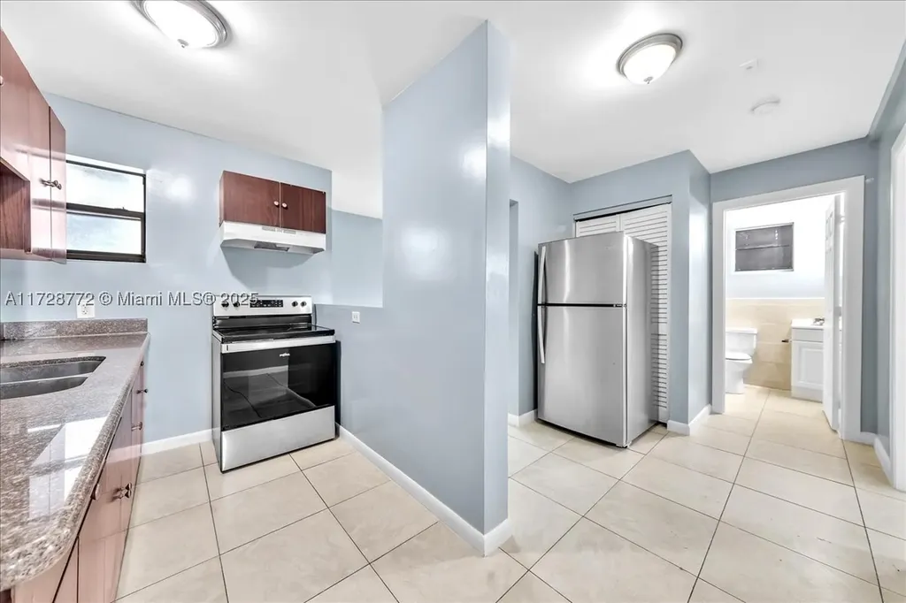 365 NW 8th Street Miami FL 33136