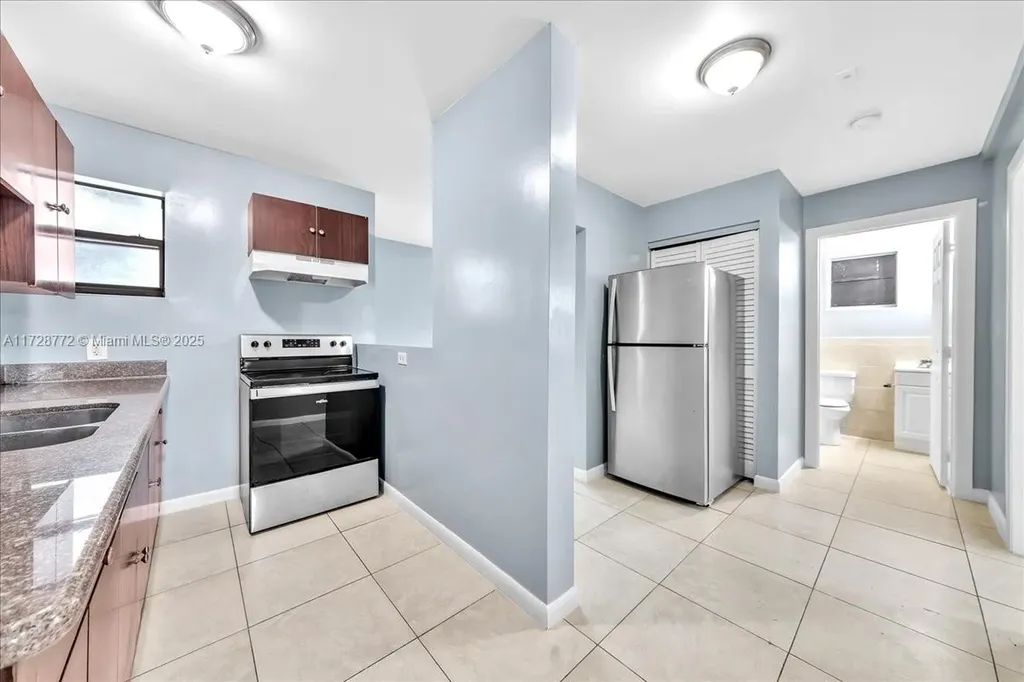 365 NW 8th Street Miami FL 33136