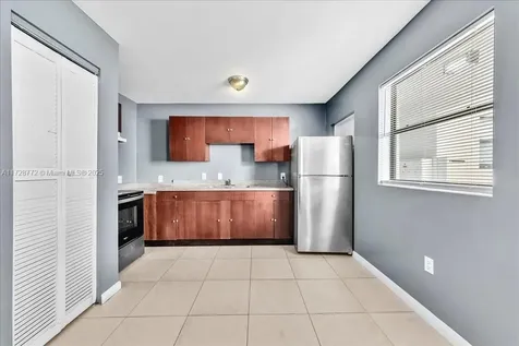 365 NW 8th Street Miami FL 33136