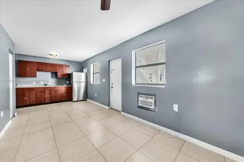 365 NW 8th Street Miami FL 33136