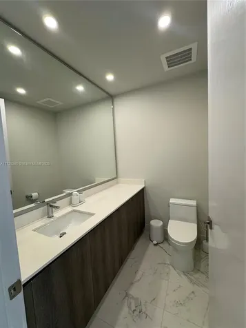 17550 Collins Avenue Sunny Isles Beach FL 33160
