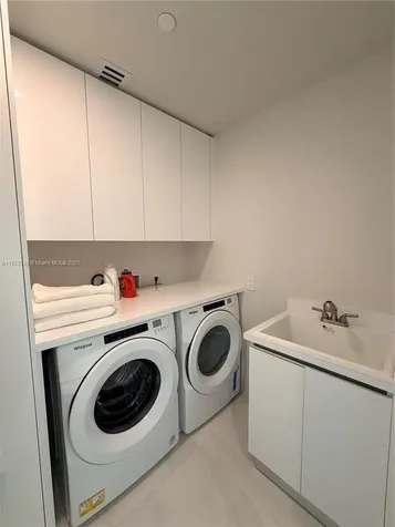 17550 Collins Avenue Sunny Isles Beach FL 33160